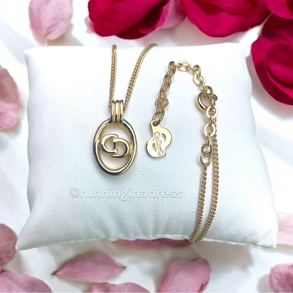 Vintage Christian Dior Gold Plated Oval CD Necklace - Picture 1 of 12